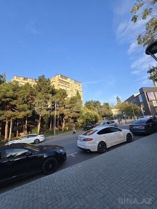 3 otaqlı Köhnə tikili, Əhmədli m., Bakı