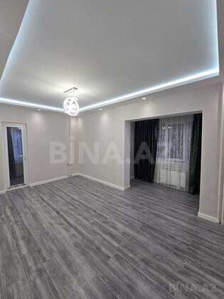 3 otaqlı Köhnə tikili, Əhmədli m., Bakı
