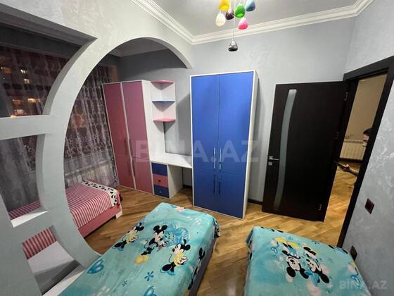 3 otaqlı Yeni tikili, Şah İsmayıl Xətai m., Bakı