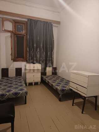 2 otaqlı Köhnə tikili, Neftçilər m., Bakı