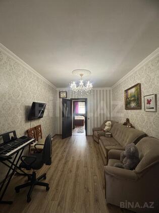 2 otaqlı Köhnə tikili, Elmlər Akademiyası m., Bakı