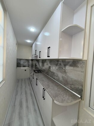 3 otaqlı Köhnə tikili, Həzi Aslanov m., Bakı