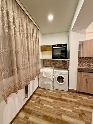 3 otaqlı Köhnə tikili, 28 May m., Bakı