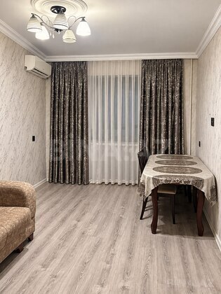 2 otaqlı Köhnə tikili, Neftçilər m., Bakı