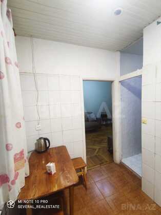 2 otaqlı Köhnə tikili, 8 Noyabr m., Bakı