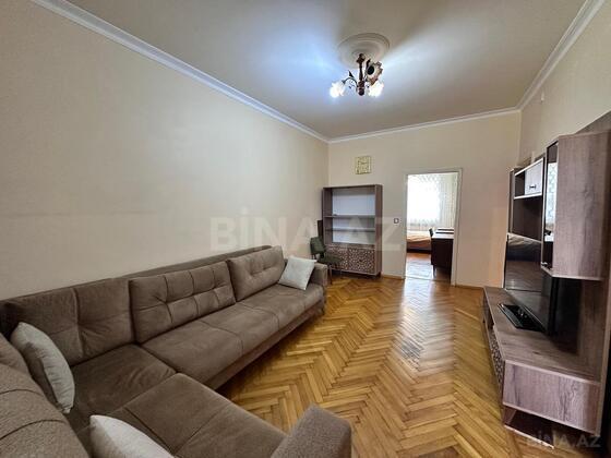2 otaqlı Köhnə tikili, 8 Noyabr m., Bakı
