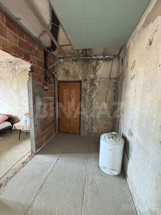 4 otaqlı Köhnə tikili, Qaraçuxur q., Bakı