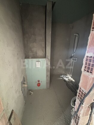 4 otaqlı Köhnə tikili, Qaraçuxur q., Bakı