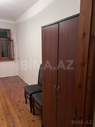 3 otaqlı Köhnə tikili, Xalqlar Dostluğu m., Bakı