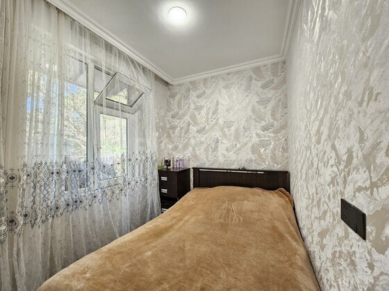 3 otaqlı Köhnə tikili, 20 Yanvar m., Bakı
