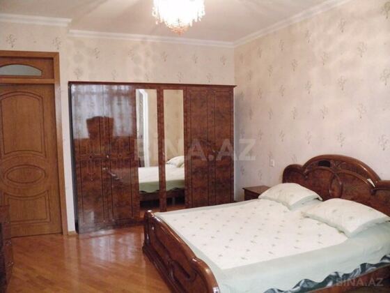 2 otaqlı Köhnə tikili, Sahil m., Bakı