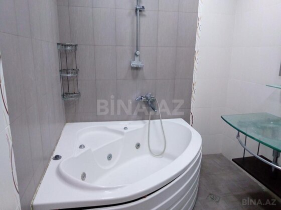3 otaqlı Yeni tikili, 8 Noyabr m., Bakı
