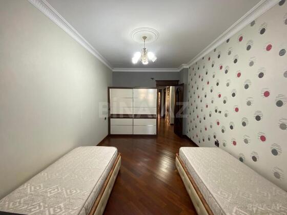 3 otaqlı Yeni tikili, İnşaatçılar m., Bakı