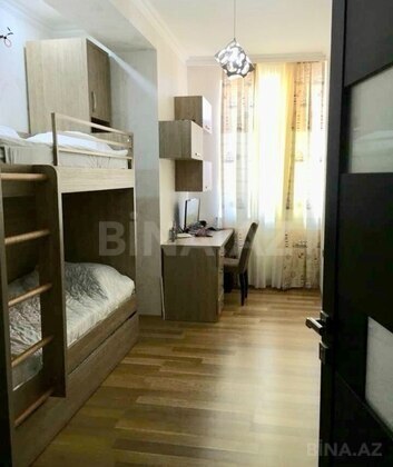3 otaqlı Yeni tikili, Şah İsmayıl Xətai m., Bakı