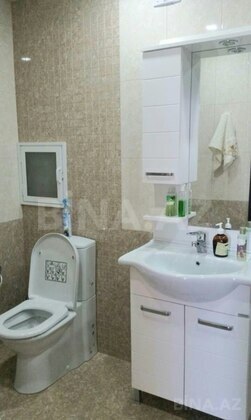 3 otaqlı Yeni tikili, Şah İsmayıl Xətai m., Bakı