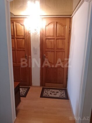 3 otaqlı Köhnə tikili, Yeni Günəşli q., Bakı