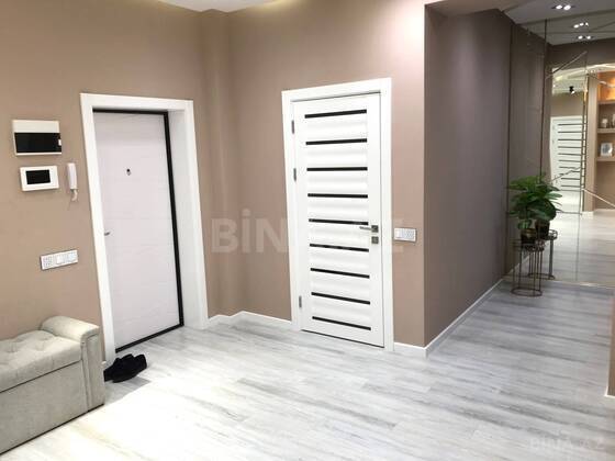 3 otaqlı Yeni tikili, Şah İsmayıl Xətai m., Bakı