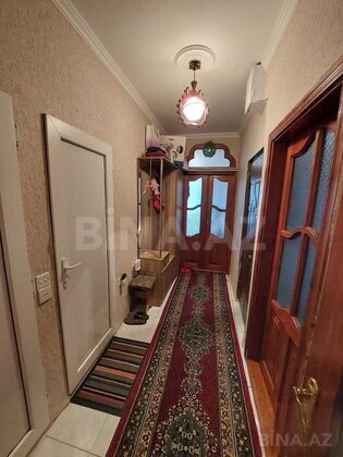 3 otaqlı Köhnə tikili, Xalqlar Dostluğu m., Bakı
