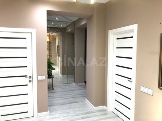 3 otaqlı Yeni tikili, Şah İsmayıl Xətai m., Bakı