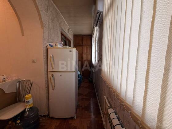 2 otaqlı Köhnə tikili, İnşaatçılar m., Bakı