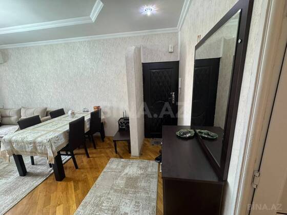3 otaqlı Köhnə tikili, 8-ci mikrorayon q., Bakı