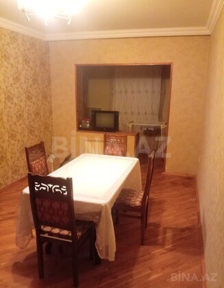3 otaqlı Köhnə tikili, Əhmədli q., Bakı