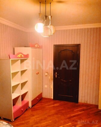 3 otaqlı Köhnə tikili, Əhmədli q., Bakı