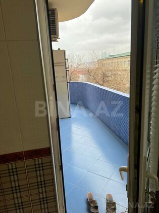 3 otaqlı Yeni tikili, Nizami m., Bakı