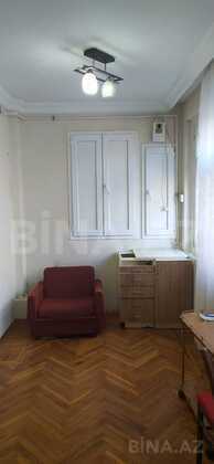 3 otaqlı Köhnə tikili, Nəsimi r., Bakı