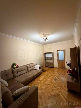 2 otaqlı Köhnə tikili, 8 Noyabr m., Bakı