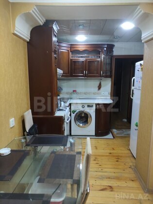 2 otaqlı Köhnə tikili, Bakmil m., Bakı