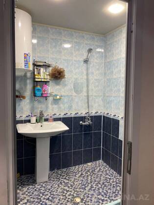 3 otaqlı Köhnə tikili, Yeni Günəşli q., Bakı