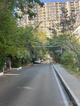 3 otaqlı Köhnə tikili, Yasamal r., Bakı