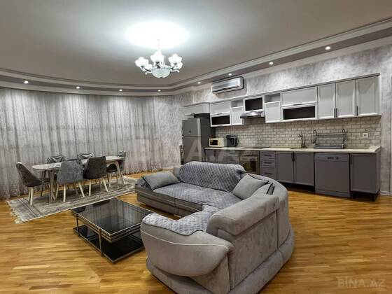 3 otaqlı Yeni tikili, 28 May m., Bakı