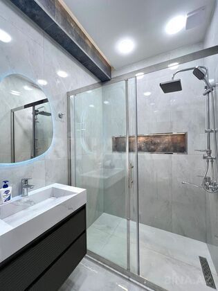 2 otaqlı Yeni tikili, 8 Noyabr m., Bakı