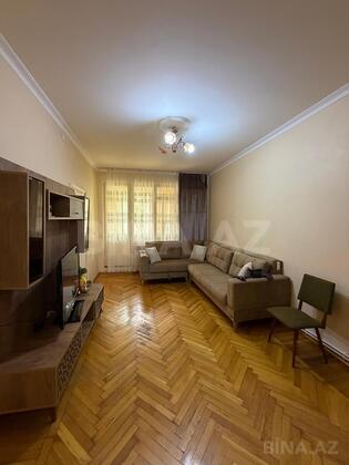 2 otaqlı Köhnə tikili, 8 Noyabr m., Bakı
