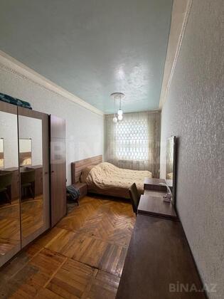 2 otaqlı Köhnə tikili, 8 Noyabr m., Bakı