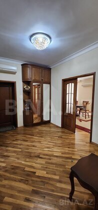 3 otaqlı Yeni tikili, İnşaatçılar m., Bakı