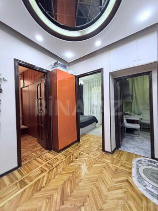 3 otaqlı Köhnə tikili, Elmlər Akademiyası m., Bakı