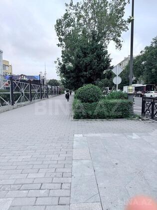 3 otaqlı Köhnə tikili, Elmlər Akademiyası m., Bakı