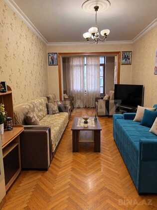 2 otaqlı Köhnə tikili, Azadlıq Prospekti m., Bakı