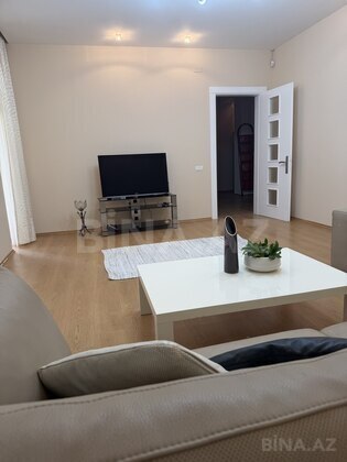3 otaqlı Yeni tikili, 8 Noyabr m., Bakı