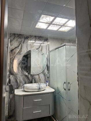 3 otaqlı Yeni tikili, 8-ci mikrorayon q., Bakı