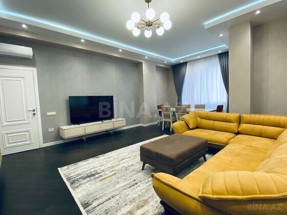 3 otaqlı Yeni tikili, Nizami m., Bakı