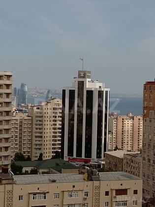 4 otaqlı Yeni tikili, Elmlər Akademiyası m., Bakı