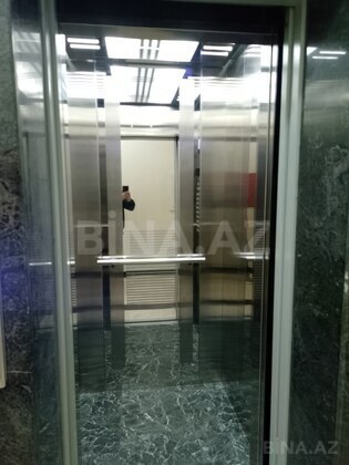 4 otaqlı Yeni tikili, Elmlər Akademiyası m., Bakı