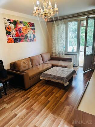2 otaqlı Köhnə tikili, Qara Qarayev m., Bakı