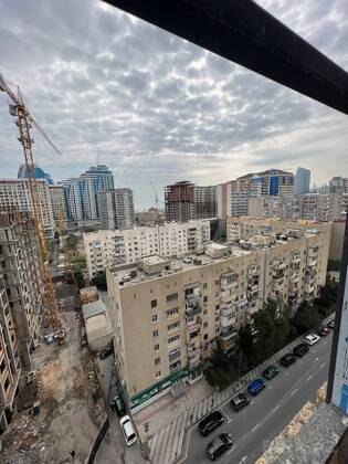 4 otaqlı Yeni tikili, Şah İsmayıl Xətai m., Bakı