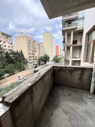 3 otaqlı Yeni tikili, Elmlər Akademiyası m., Bakı