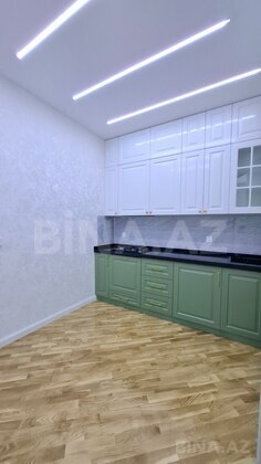 3 otaqlı Yeni tikili, 7-ci mikrorayon q., Bakı